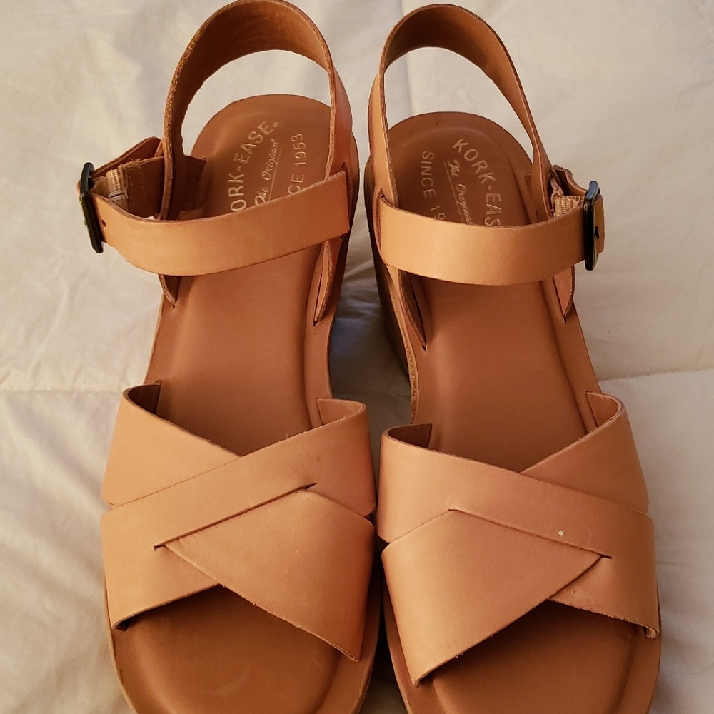 Ava by Kork Ease
